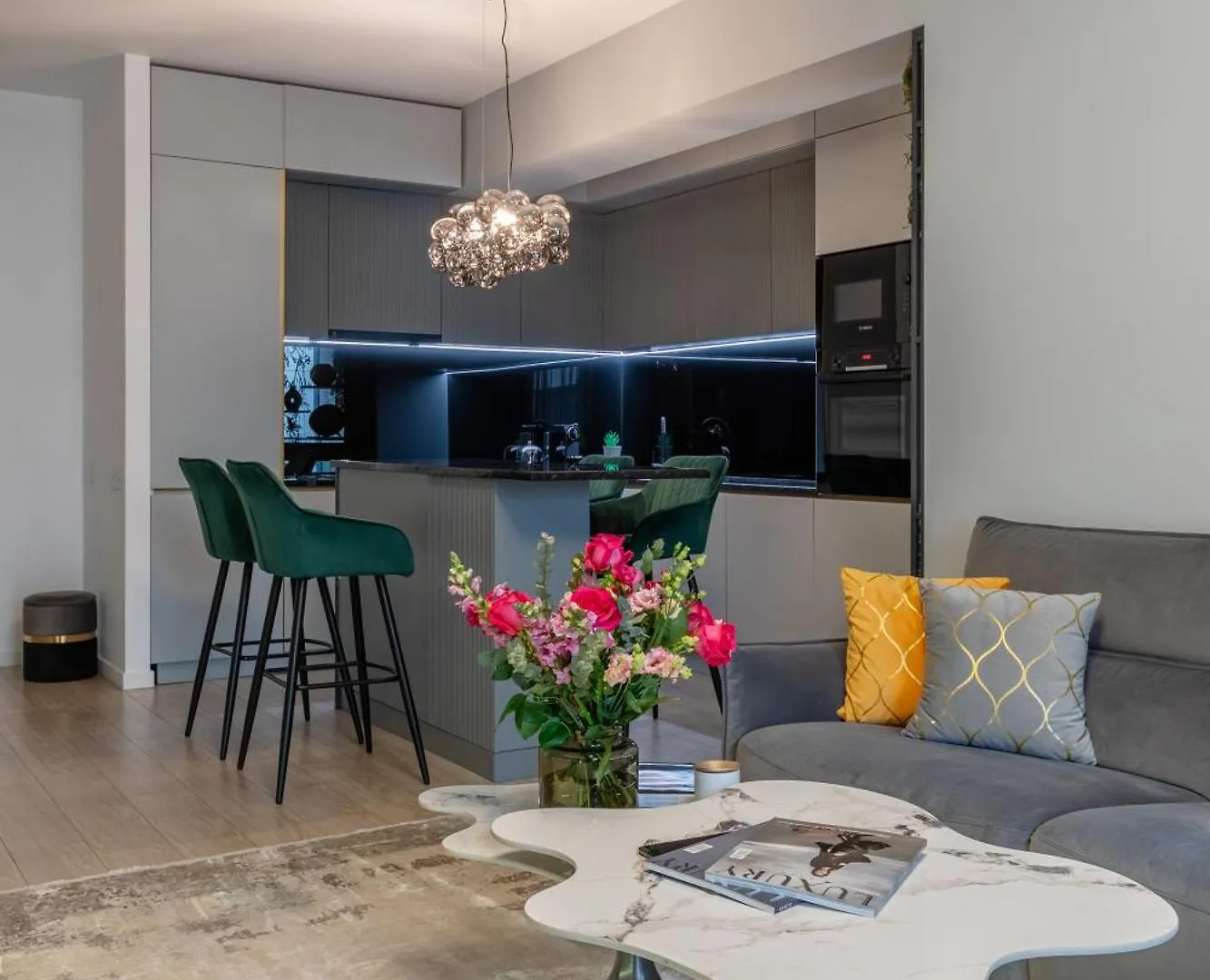 Urbanstay Suites - Herastrau Luxury Suite Бухарест
